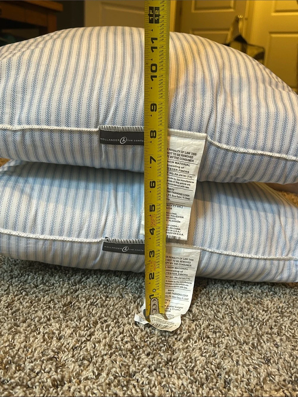 Hollander Live Comfortably Pillows 20x28 - Standard/Queen Set of 2